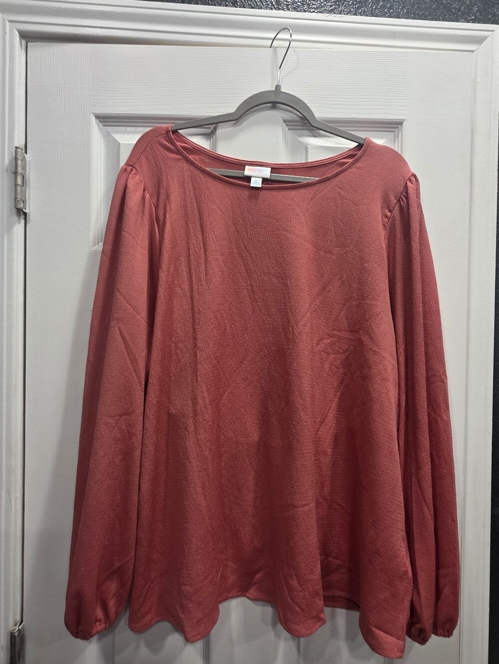 LuLaRoe Long Sleeve Vivian Scoop Neck Top - Coral Washed Once Never Worn